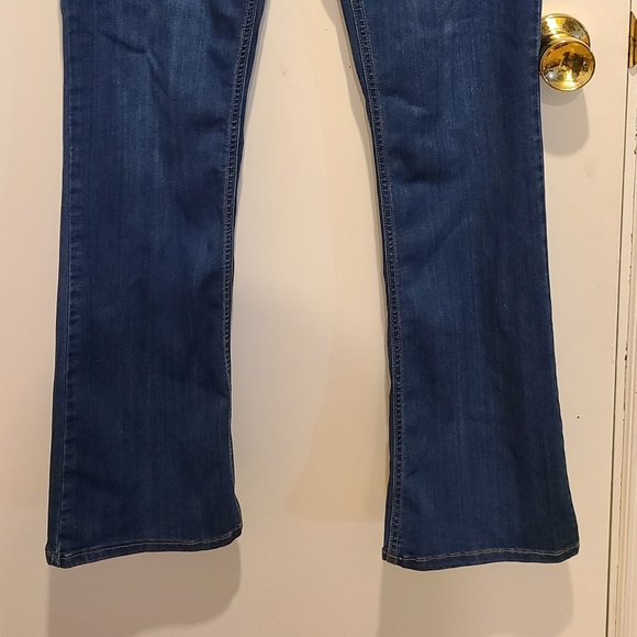 Flare Jean Size 11 - Picture 4 of 4